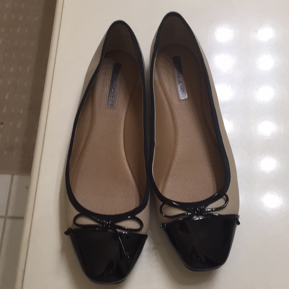 Ballet flats